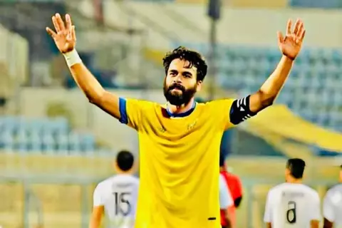  "لم أبخل بجهد أو عرق".. عماد حمدي ينهي رحلته مع الإسماعيلي بعد 10 سنوات